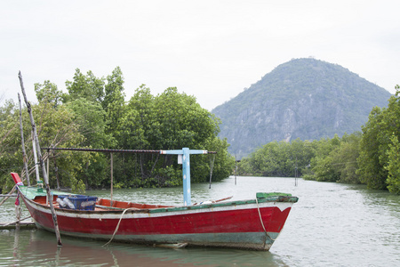 河，泰国渔船
