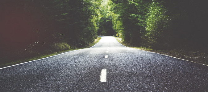 夏天乡村道路