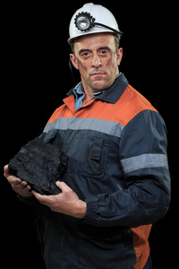 煤矿矿工要显示的煤块