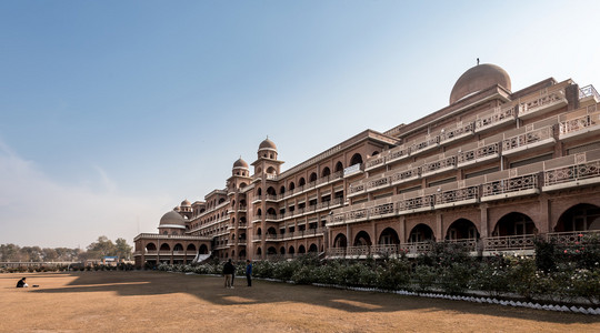 巴基斯坦白沙瓦大学