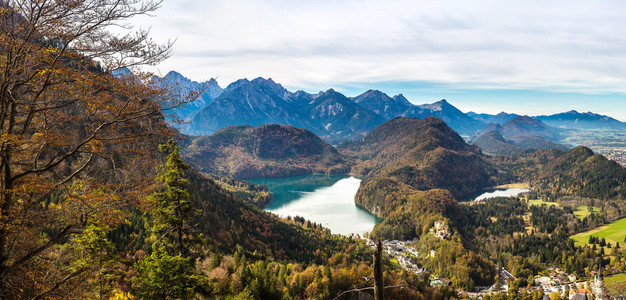 阿尔卑斯山和湖泊在德国