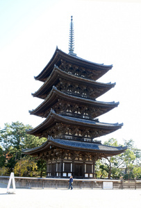 五级宝塔的兴福寺图片