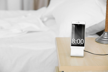 床头手机图片
