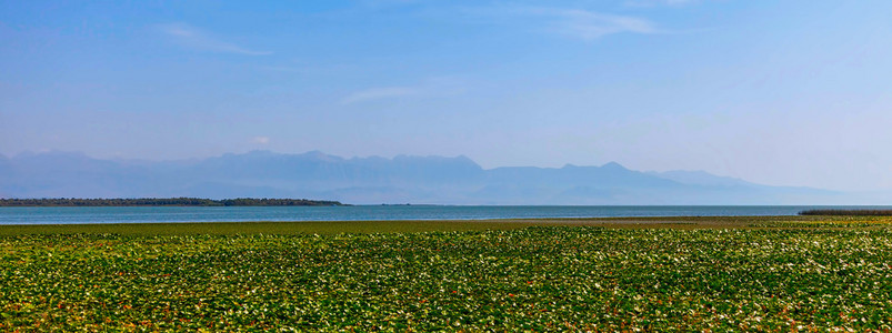 斯卡达尔湖的全景视图