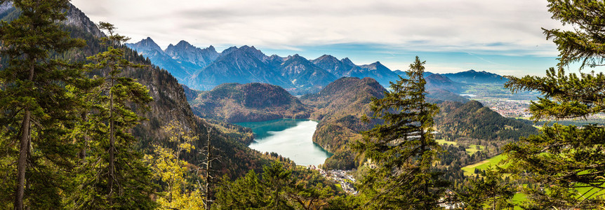 阿尔卑斯山和湖泊在德国