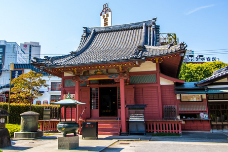 在日本，在东京浅草寺 Awashimado 大厅