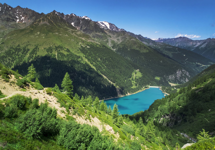 高山湖 Lago di 片区卢在阿尔卑斯山，意大利