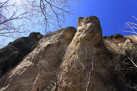 昆卡地区，西班牙的峻岭和山谷