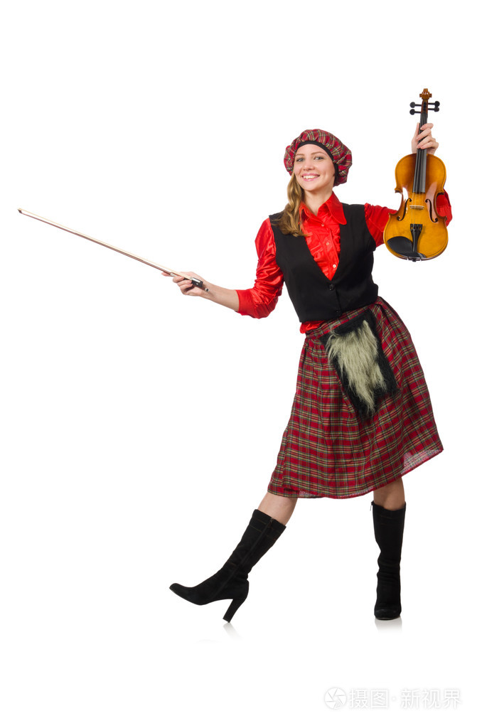 滑稽的女人在苏格兰服装与小提琴