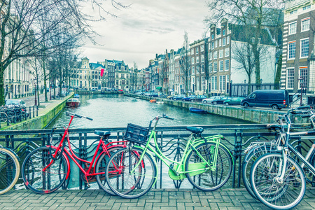 阿姆斯特丹运河和自行车