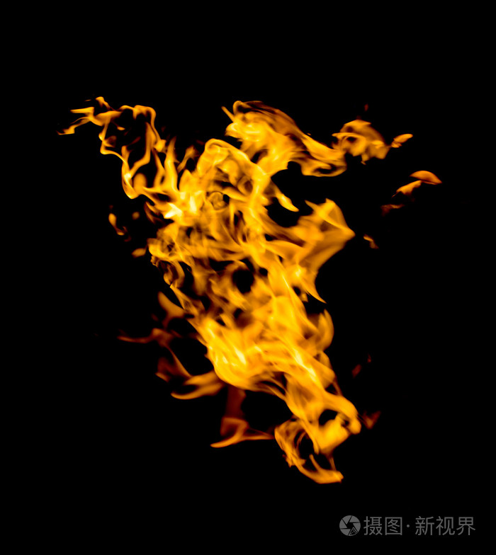 黑色背景上的火火焰