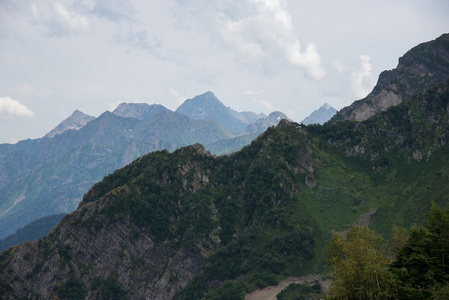 高加索地区自然保护区风景秀丽的群山