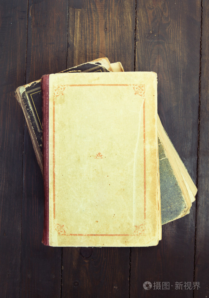 老式的书皮上木制背景