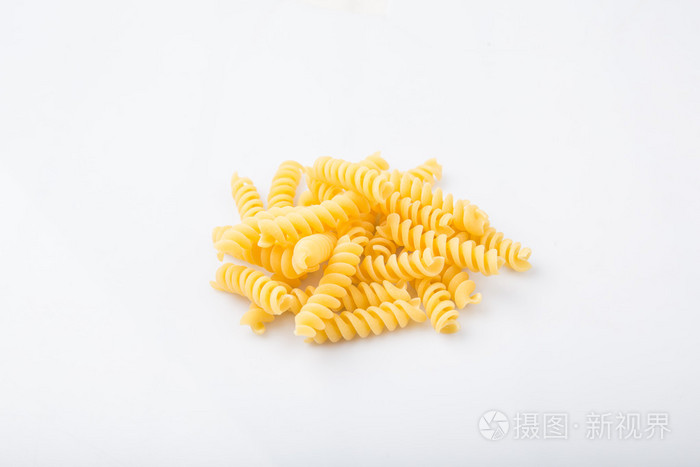 干的螺旋通心粉