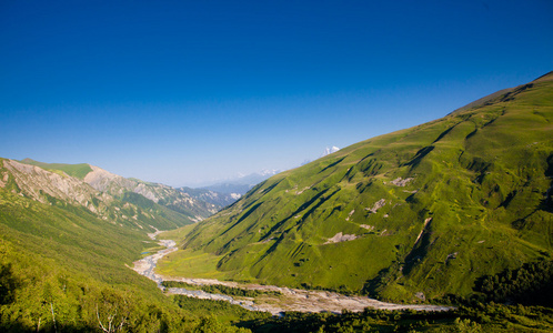 美丽的风景，与格鲁吉亚的高山