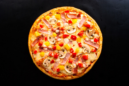 与火腿披萨图片