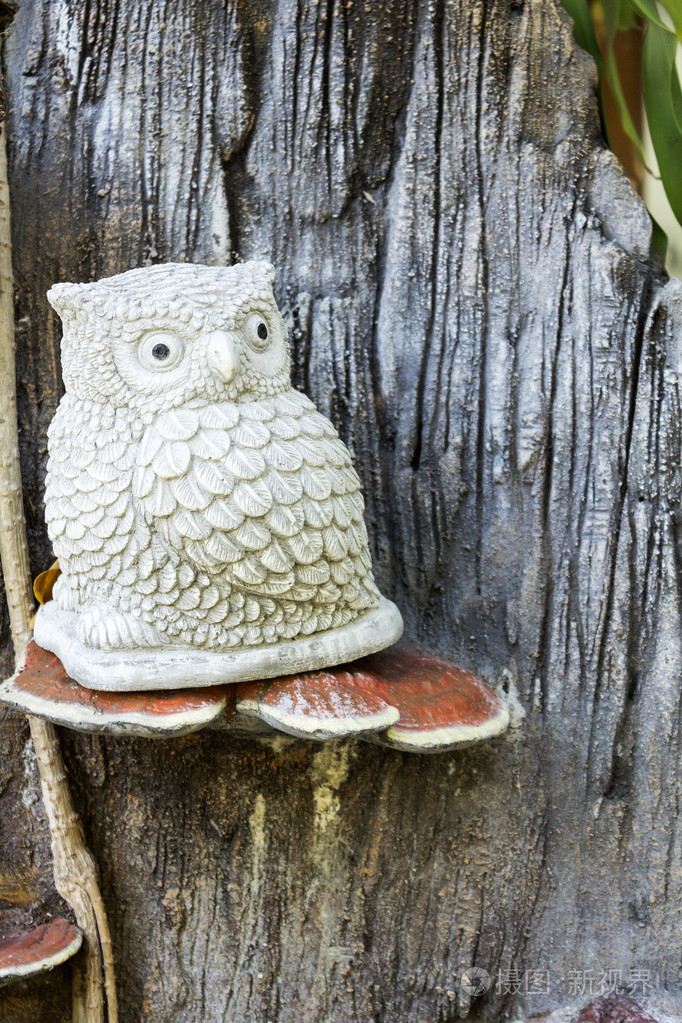 猫头鹰雕塑装饰