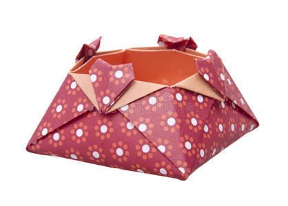 红纸折纸爱心盒，礼品盒隔离