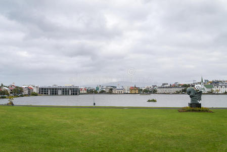 雷克雅未克市中心有公园，冰岛。