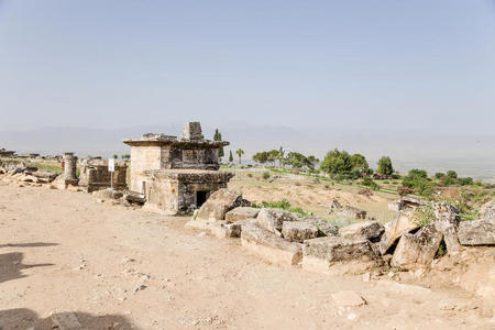 土耳其希拉波利斯pamukkale。古代墓地的地窖