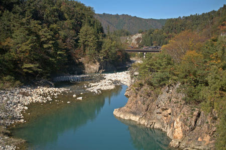 日本白川昭河