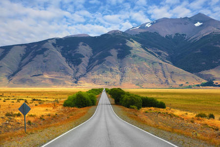 平坦的地平线图片-平坦的地平线素材-平坦的地平线插画-摄图新视界