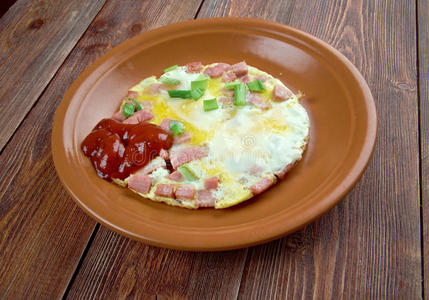 鲜煎鸡蛋火腿照片