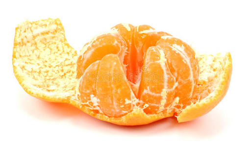 去皮的橘子或橘子，白色背景