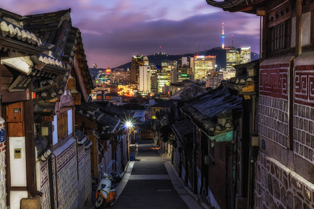 在日落时北村韩屋村