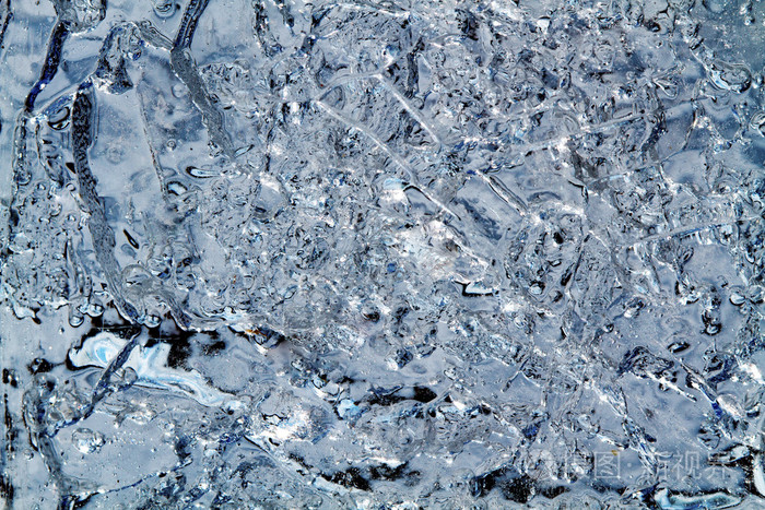 冰蓝色的透明颜色