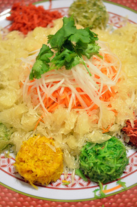 中国新年期间的一道特殊菜叫玉生或怡生
