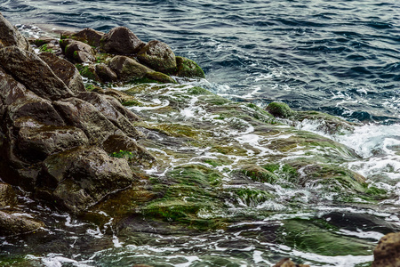 海滩石头在海洋抽象背景