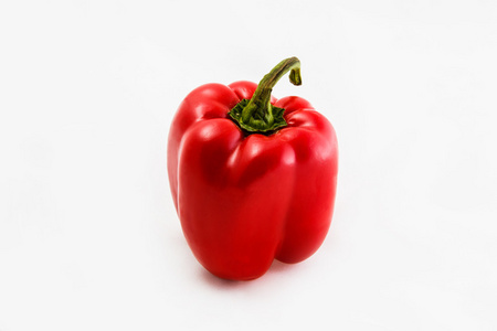 新鲜的蔬菜，在白色背景上的红辣椒
