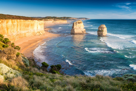 澳大利亚沿大洋路日落时的12个使徒岩石