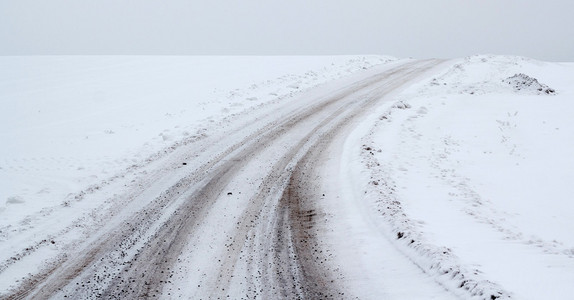 冬季风景与农村公路