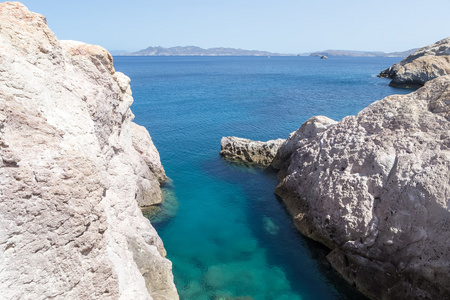 风景如画的海滩的米洛斯岛，希腊基克拉泽斯