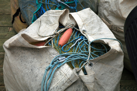 捕鱼设备网和制造商