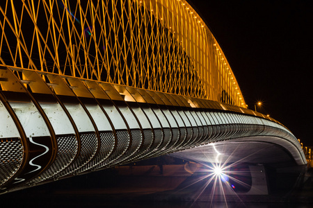 Troja 桥的夜景