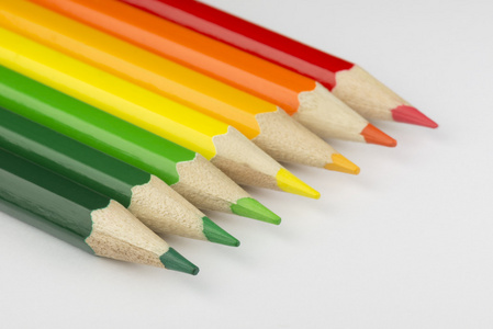 作为能源标签颜色概念蜡笔
