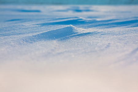 寒冷的雪堆结构