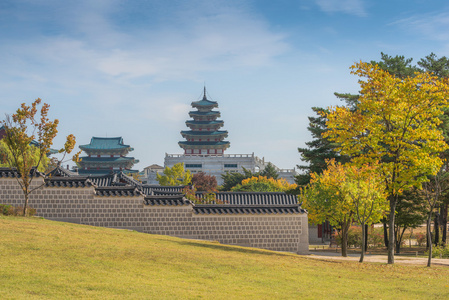 韩国首尔景福宫的秋天
