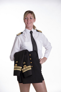 穿制服的女海军军官