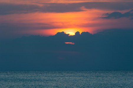 海上日落