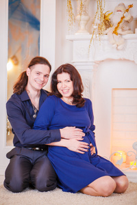 怀孕的新的一年爸爸妈妈照片