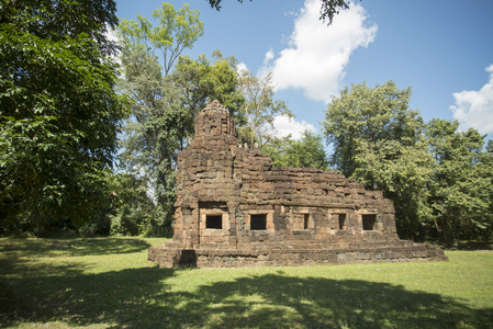 泰国伊山苏林塔穆安寺