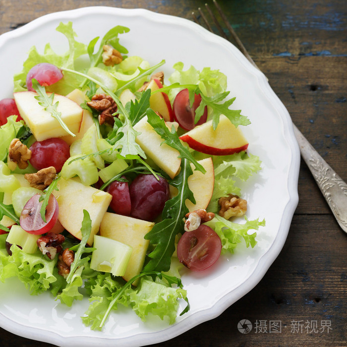 冬天沙拉配苹果
