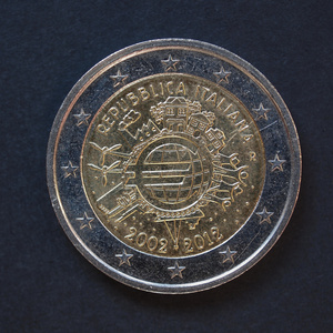 来自意大利的 2 欧元硬币。