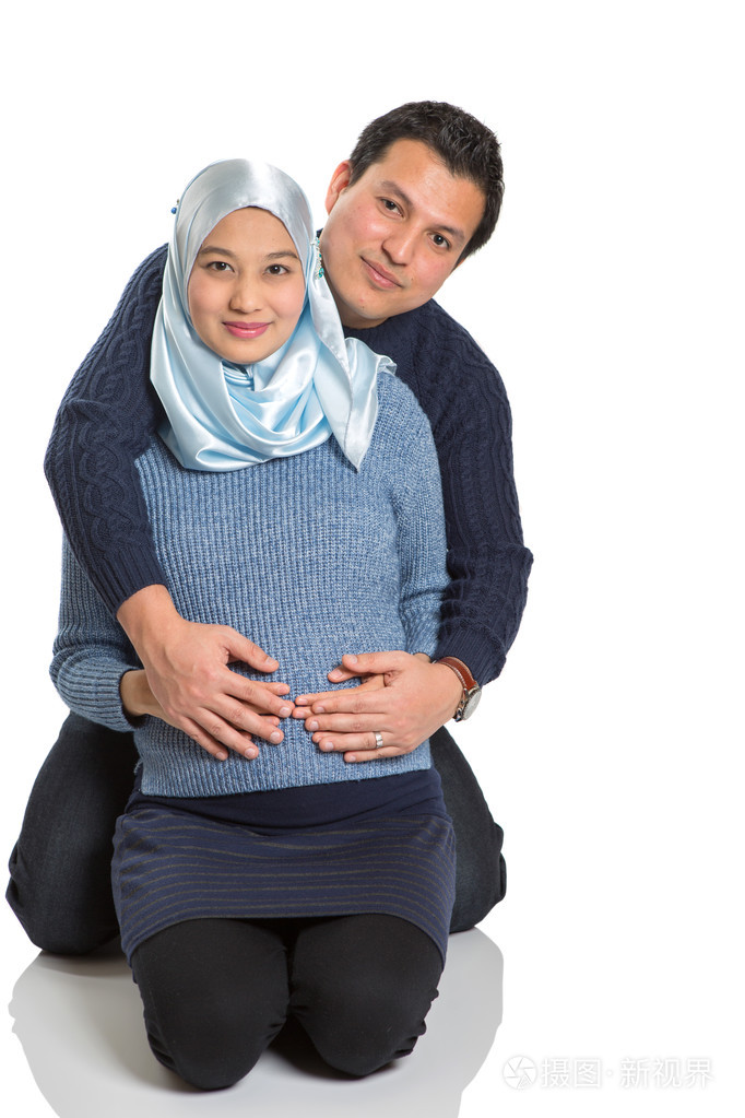 年轻人期望对穆斯林夫妇