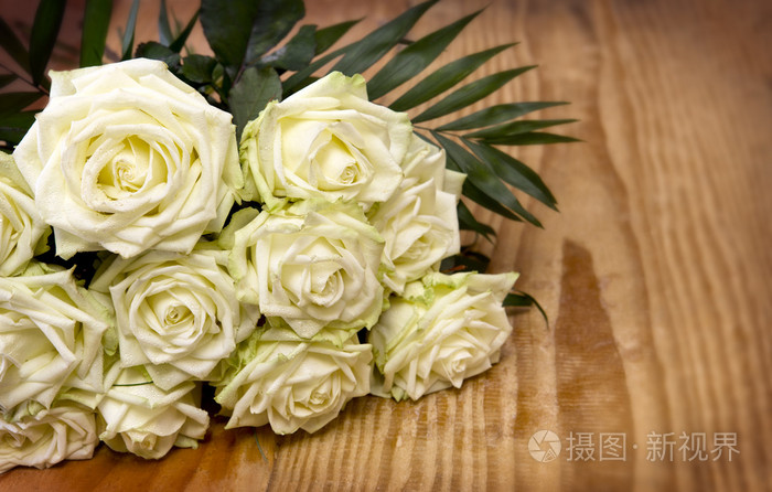 白玫瑰花束照片 正版商用图片1leh1n 摄图新视界 白玫瑰花束照片 正版商用图片1leh1n 摄图新视界