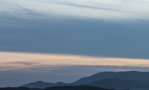 夕阳在山风景